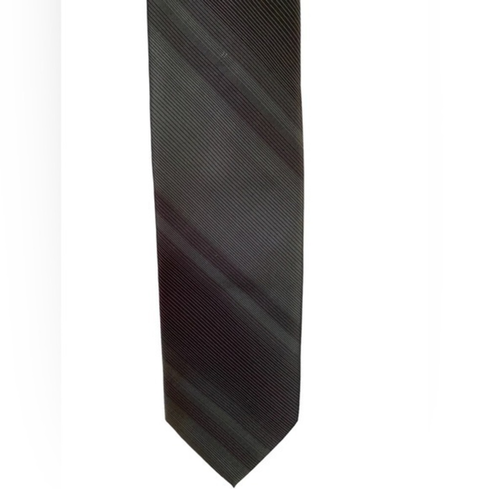 Hill & Archer men’s handmade silk contemporary minimalist grey/black necktie